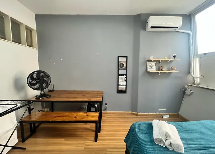 Flat Av Rio Branco 185 Cond Metrô Lapa RJ Apartamento Rio de Janeiro